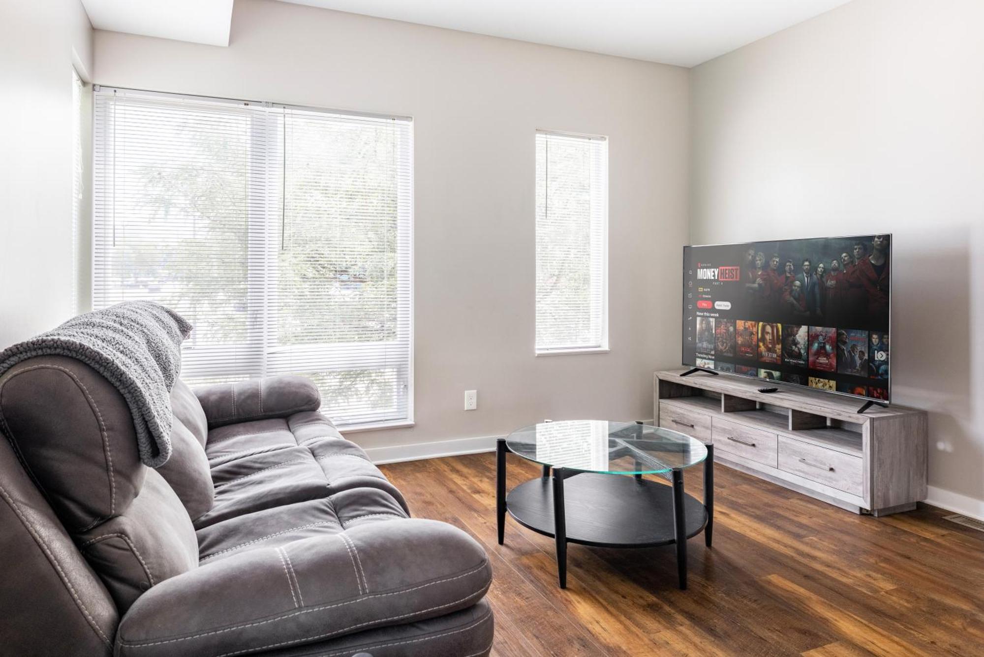 Luxury Downtown Townhome Unit 14 Cleveland Bagian luar foto